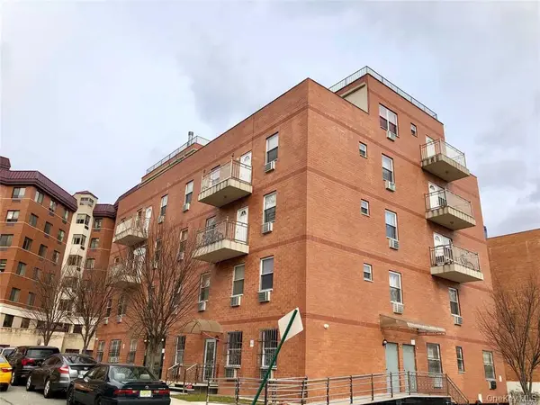 71-77 159 St #3D, Fresh Meadows, NY 11365