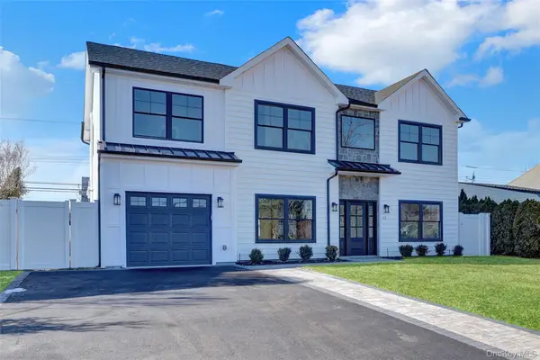 12 Dahlia Lane, Wantagh, NY 11793