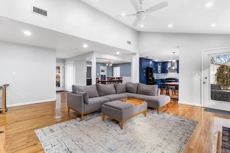 49 Fairfield Drive, Dix Hills, NY 11746 - Image #2