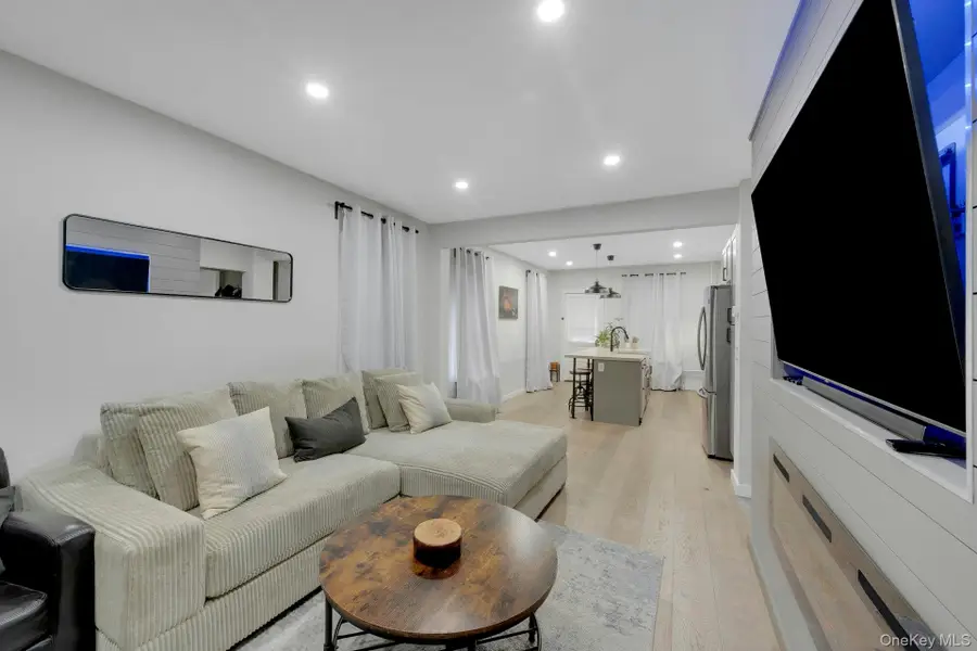 10 Everett Street, New Rochelle, NY 10801 - #3