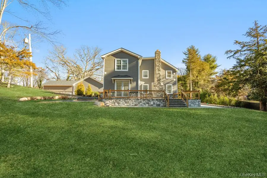 89 Mill River Road, Upper Brookville, NY 11771 - Image #2