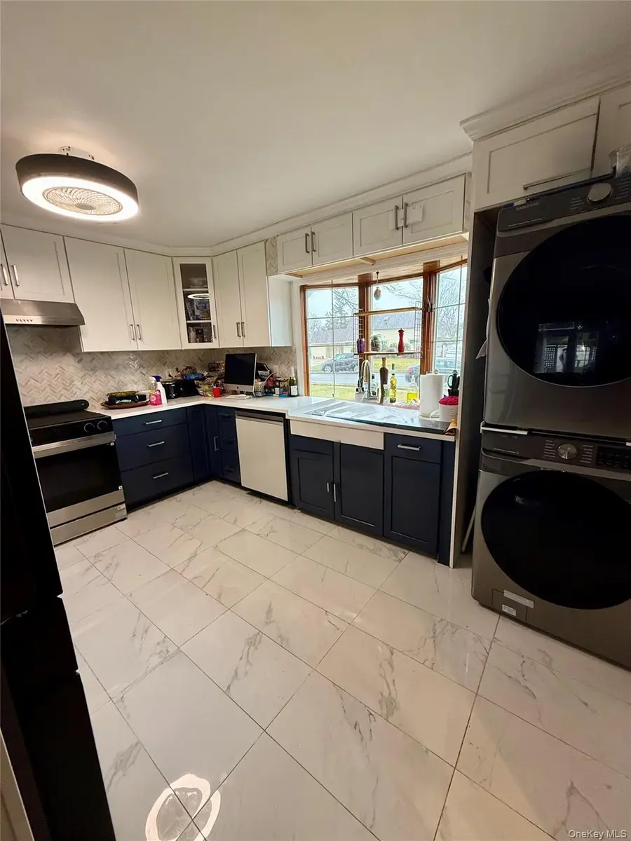 65 Prince Lane, Westbury, NY 11590 - #3