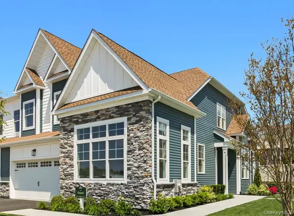 81 Juniper Lane #25, Yaphank, NY 11980