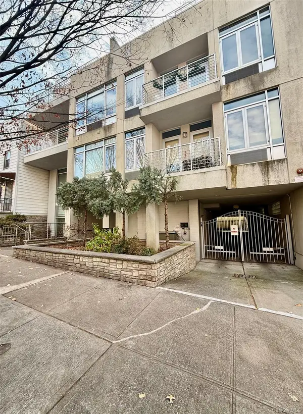 282 21st Street #2C, Brooklyn, NY 11215