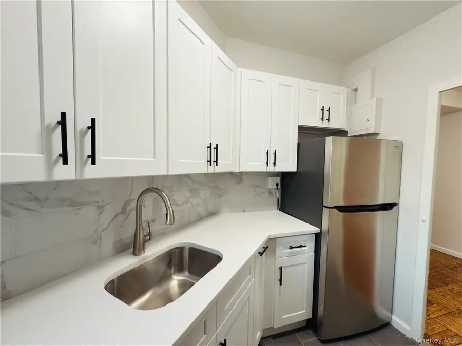 1938 E Tremont Avenue #5B, Bronx, NY 10462 - Image #3
