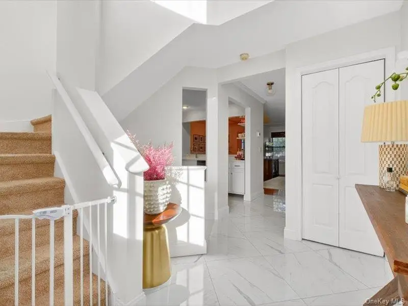 510 Somerset Court, Fishkill, NY 12524 - Image #2