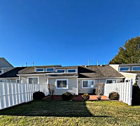 566 Birchwood Park Drive #566, Middle Island, NY 11953 - Image #3