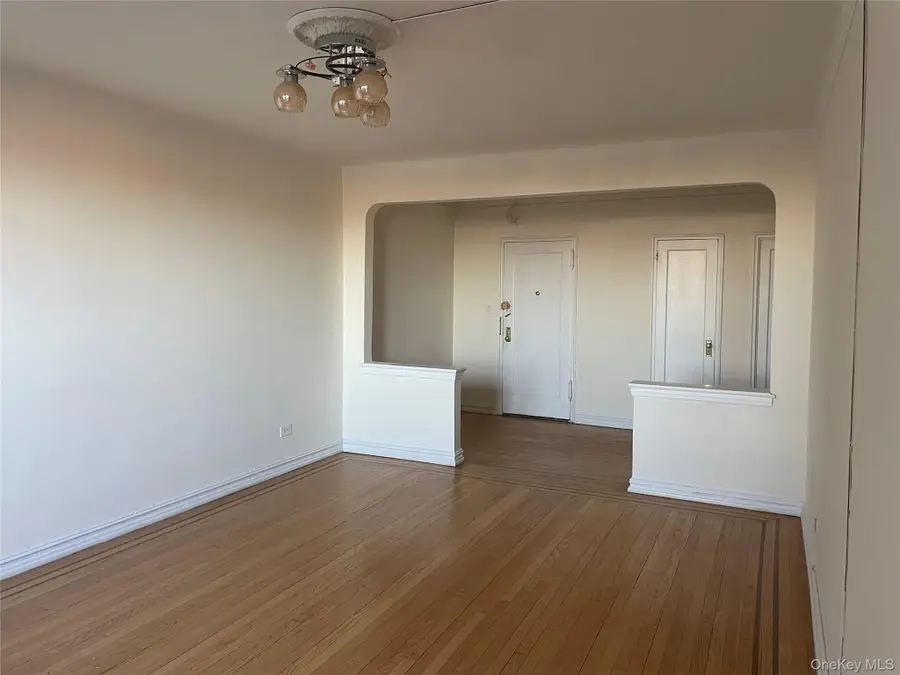 118-14 83rd Avenue #3G, Kew Gardens, NY 11415 - Image #3