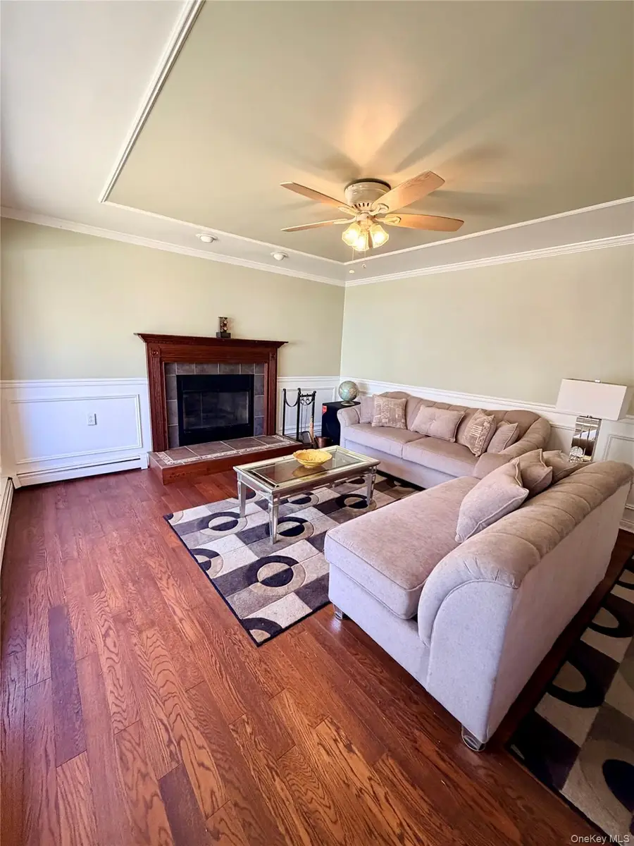 32 Hewlett Drive, Sound Beach, NY 11789 - #2