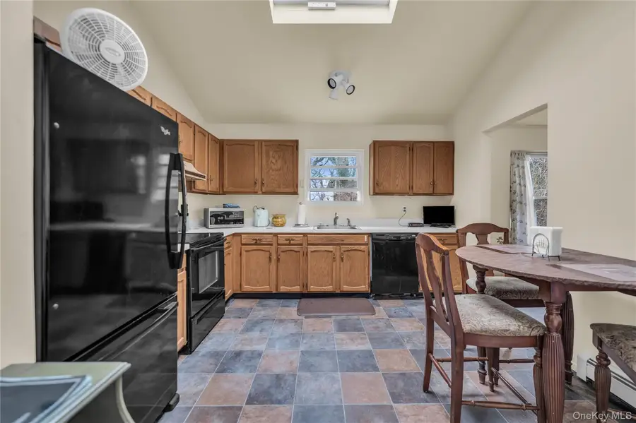 46 Craven Street, Huntington Station, NY 11746 - #3