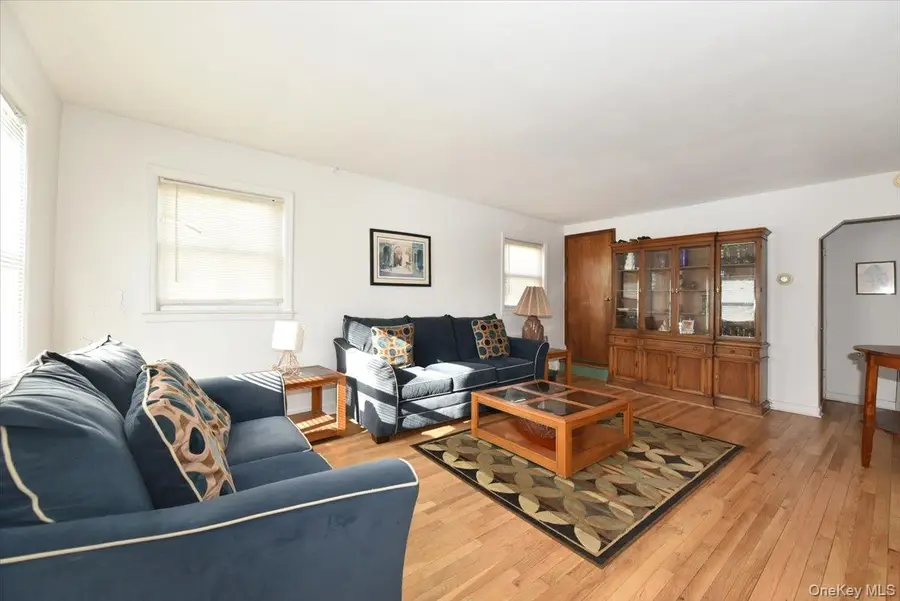 529 Stratford Road, South Hempstead, NY 11550 - #3