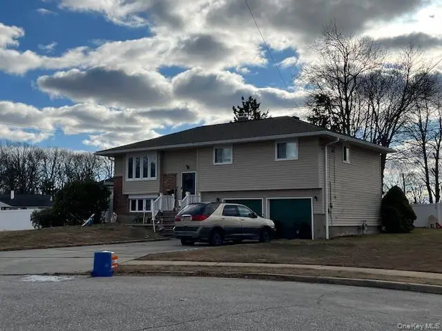 6 Bark Court, Deer Park, NY 11729 - Image #2