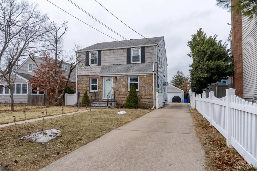 202 Emerson Place, Valley Stream, NY 11580 - #2