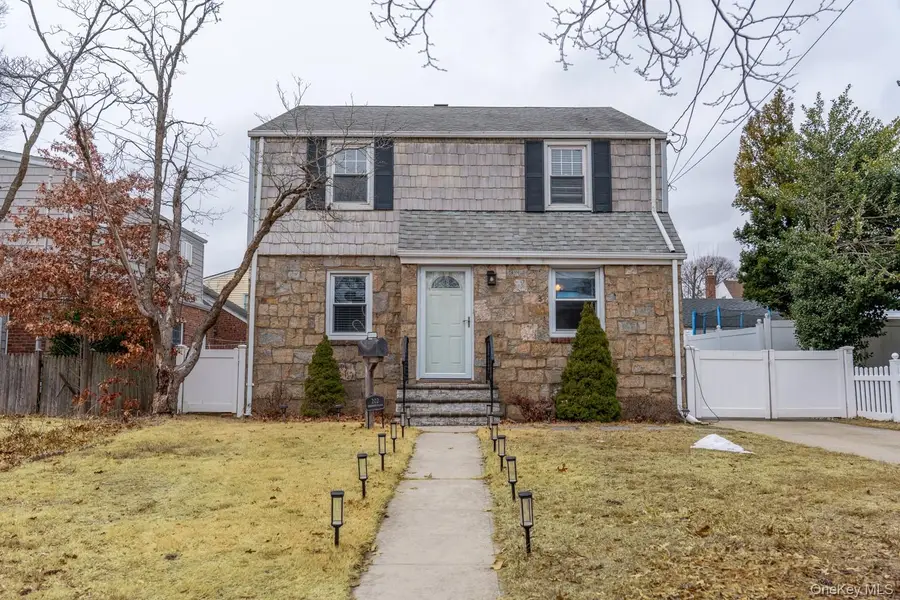 202 Emerson Place, Valley Stream, NY 11580 - #3