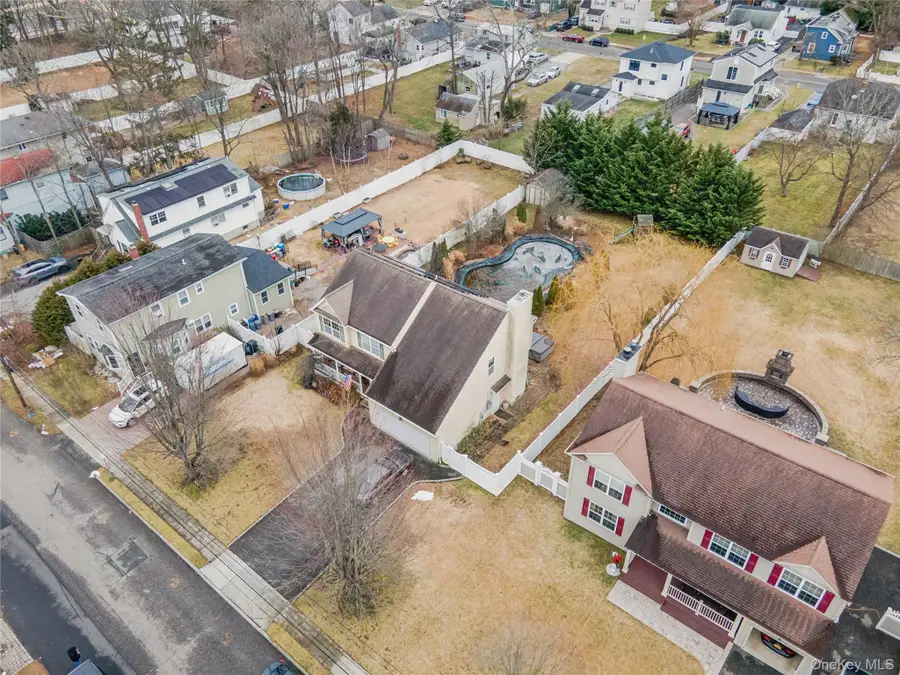 80 Fairview Avenue, Islip Terrace, NY 11752 - Image #3