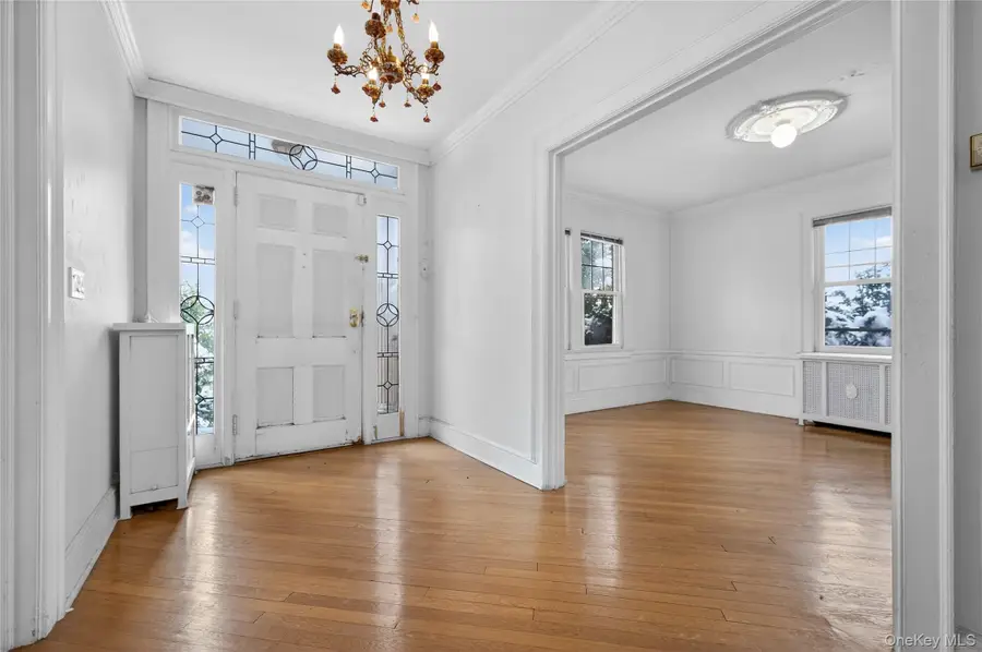 225 Nassau Boulevard, Garden City, NY 11530 - #3