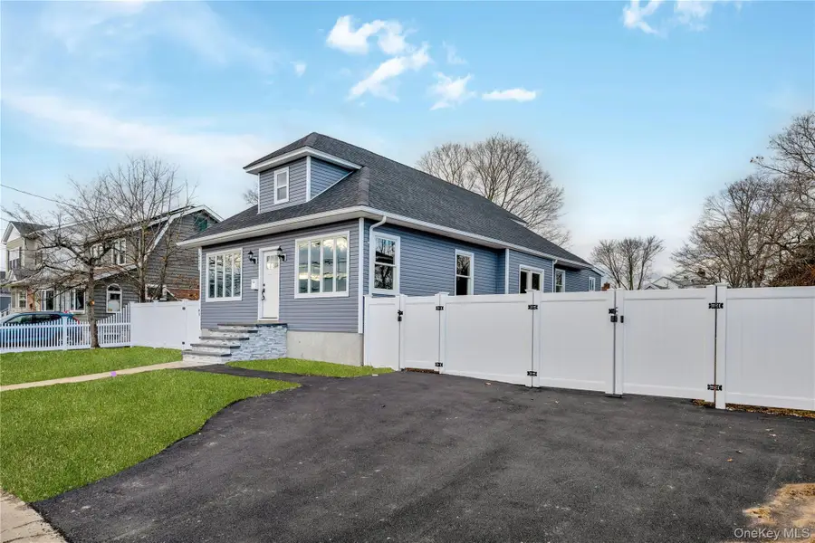 1811 Bedford Avenue, Merrick, NY 11566 - Image #2