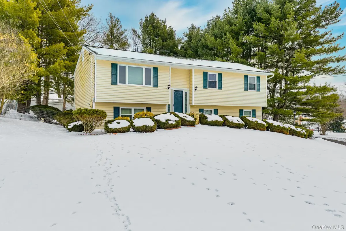 9 Michele Court, Middletown, NY 10941 - Image #1