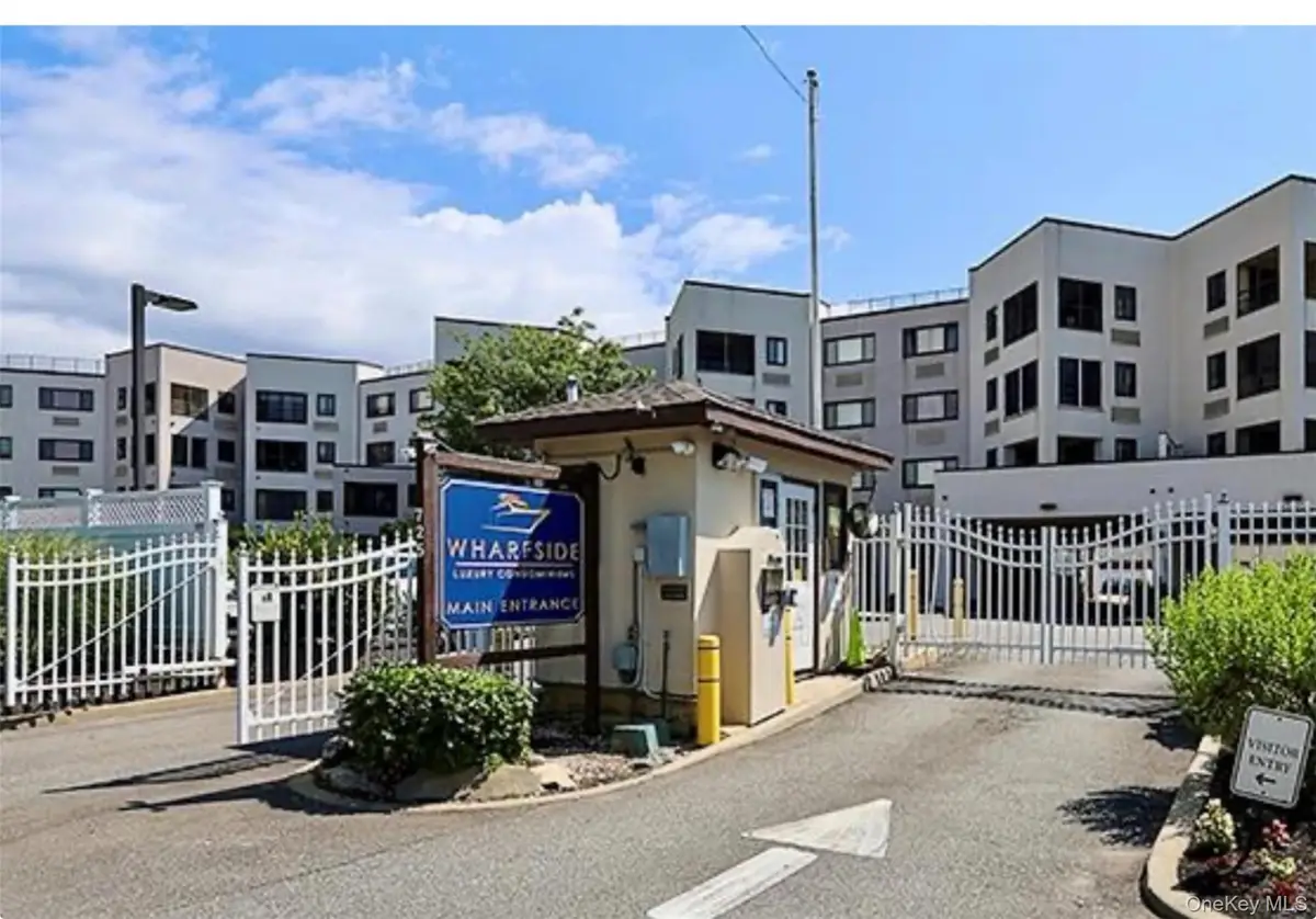 725 Miller Avenue #117, Freeport, NY 11520 - Image #1