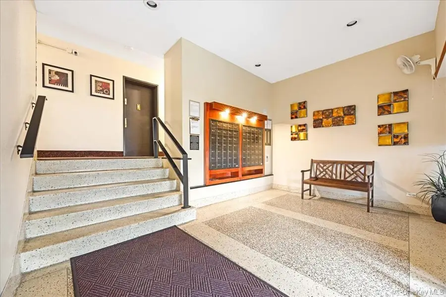 2015 St Paul Avenue #3G, Bronx, NY 10461 - Image #3