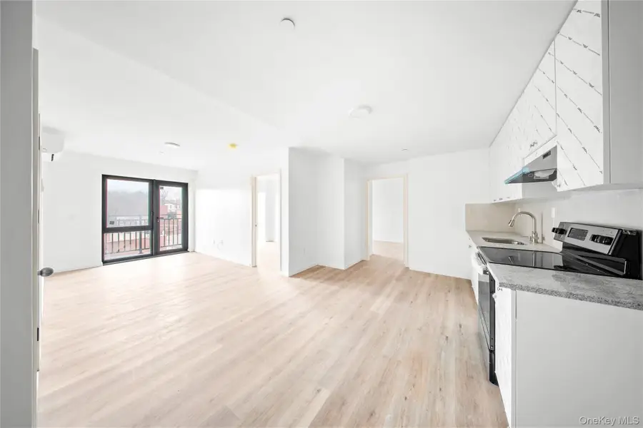 70-40 45 Avenue #6G, Elmhurst, NY 11373 - Image #2