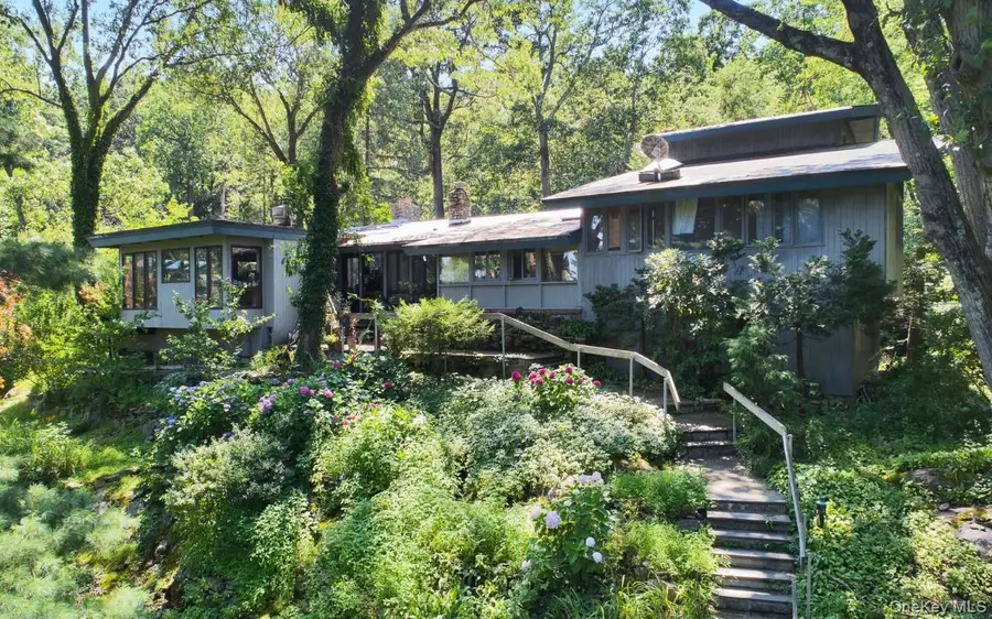 35 Saxon Woods Road, White Plains, NY 10605 - Image #3