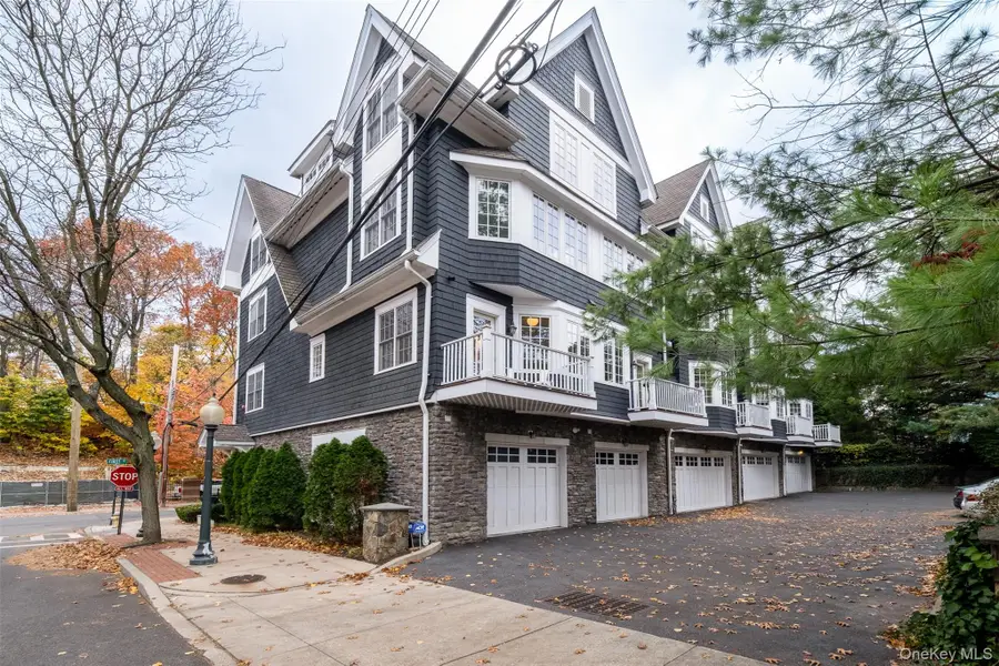 39 1st Street, Pelham, NY 10803 - #2