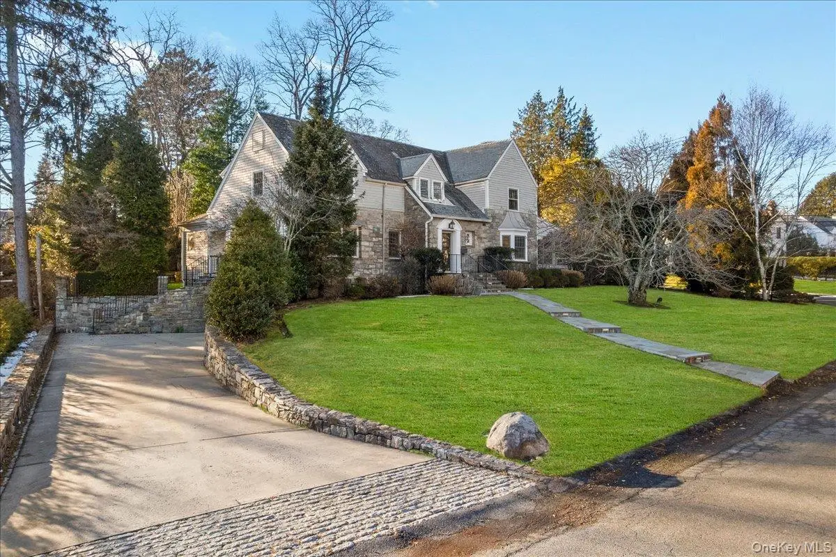 92 Verdun Avenue, New Rochelle, NY 10804 - Image #1