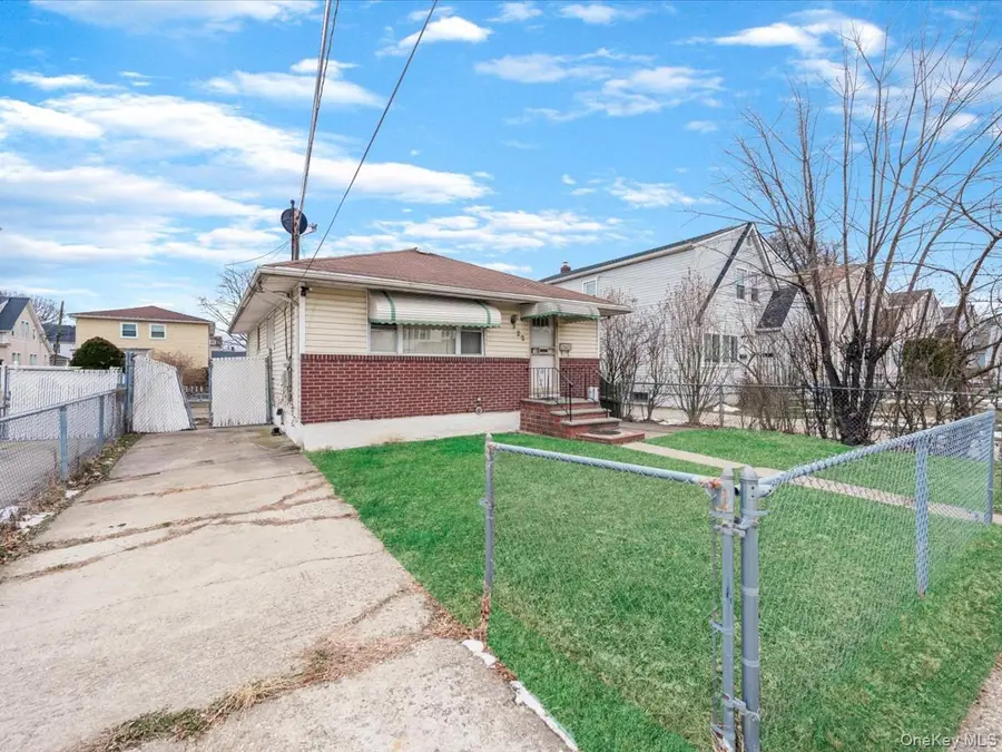 22 Mason Street, Hempstead, NY 11550 - #2