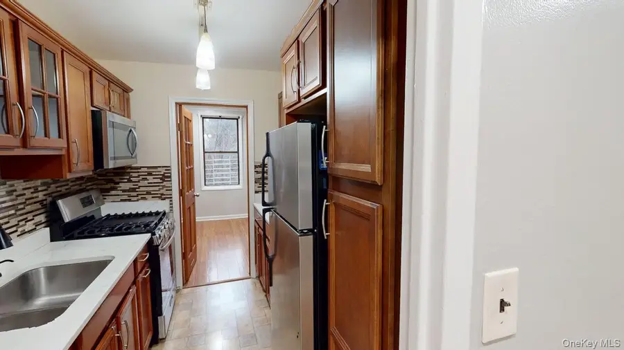 678 Warburton #6B, Yonkers, NY 10701 - Image #3