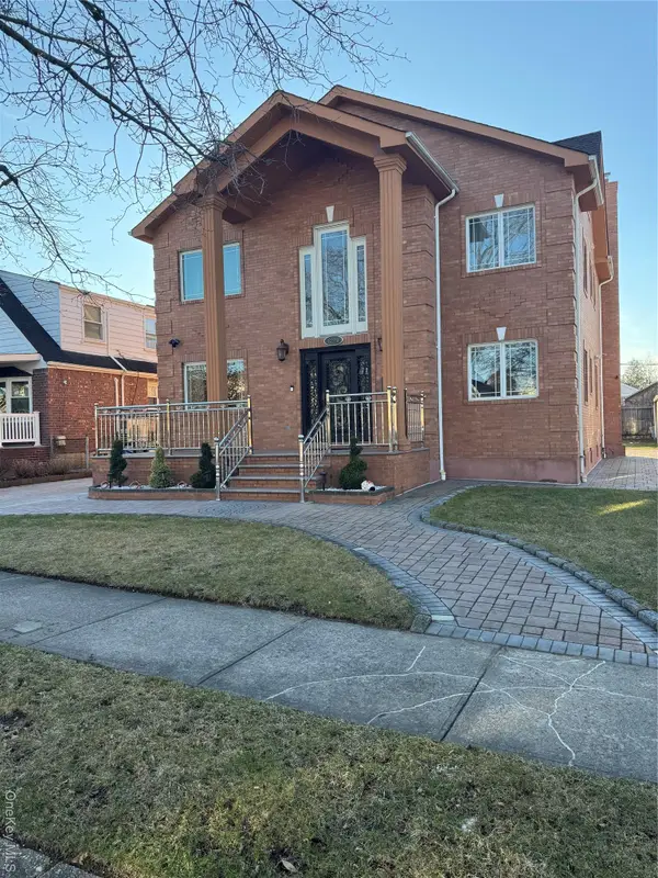 8220 250th Street, Bellerose, NY 11426