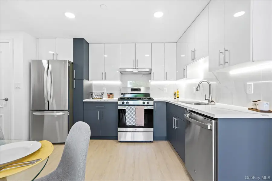 13450 Blossom Avenue #5E, Flushing, NY 11355 - Image #3