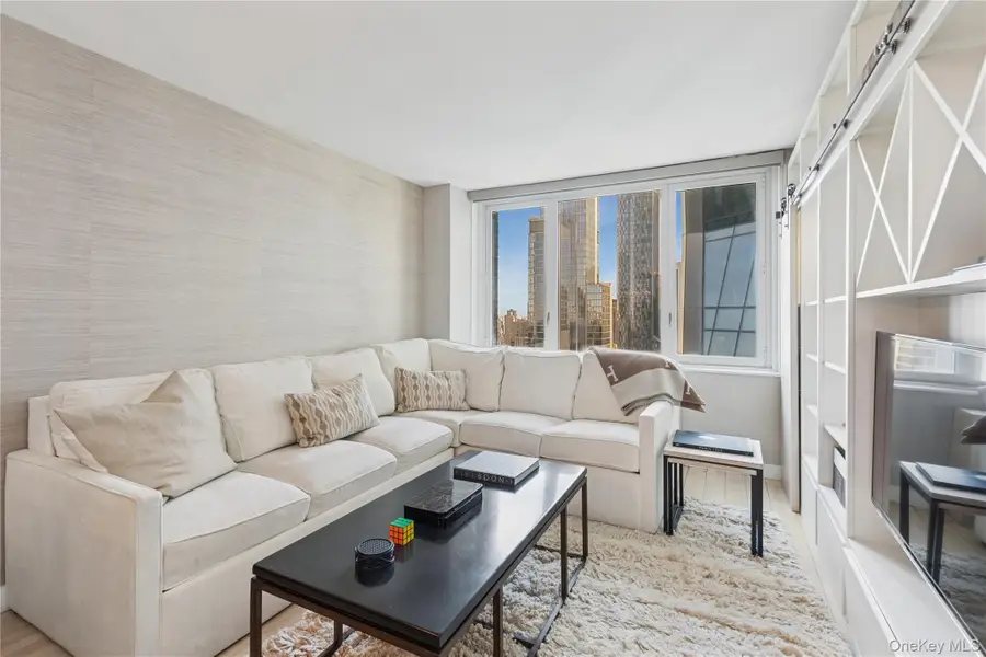 322 W 57th Street #47K1, Manhattan, NY 10019 - Image #2