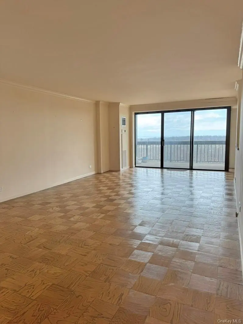 27010 Grand Central Parkway #12G, Queens, NY 11005 - Image #3