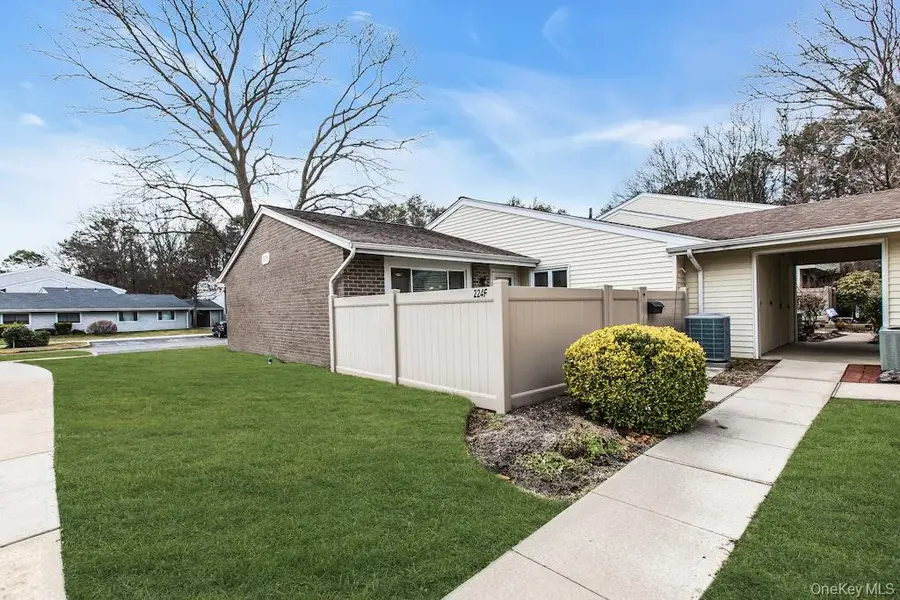 224 Springmeadow Drive #F, Holbrook, NY 11741 - Image #3