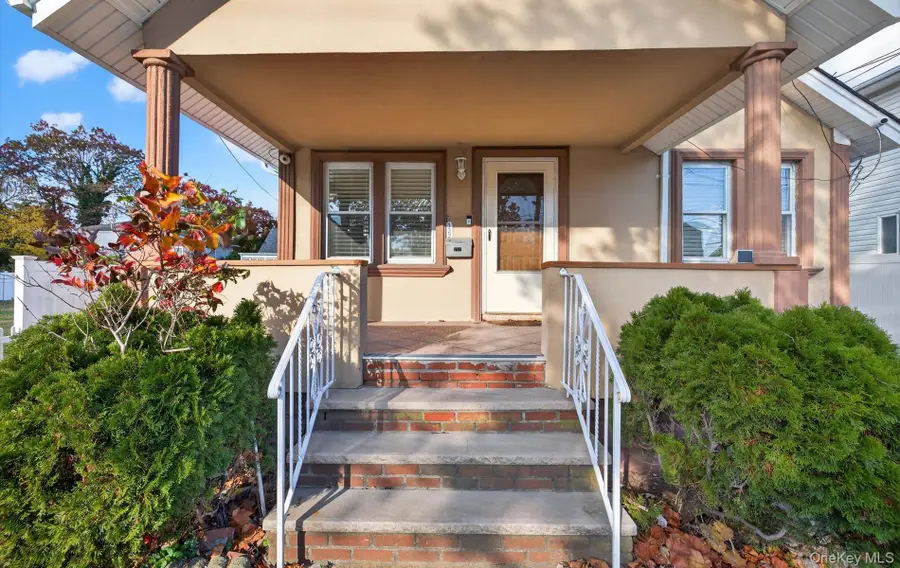 132 S Terrace Place, Valley Stream, NY 11580 - #2