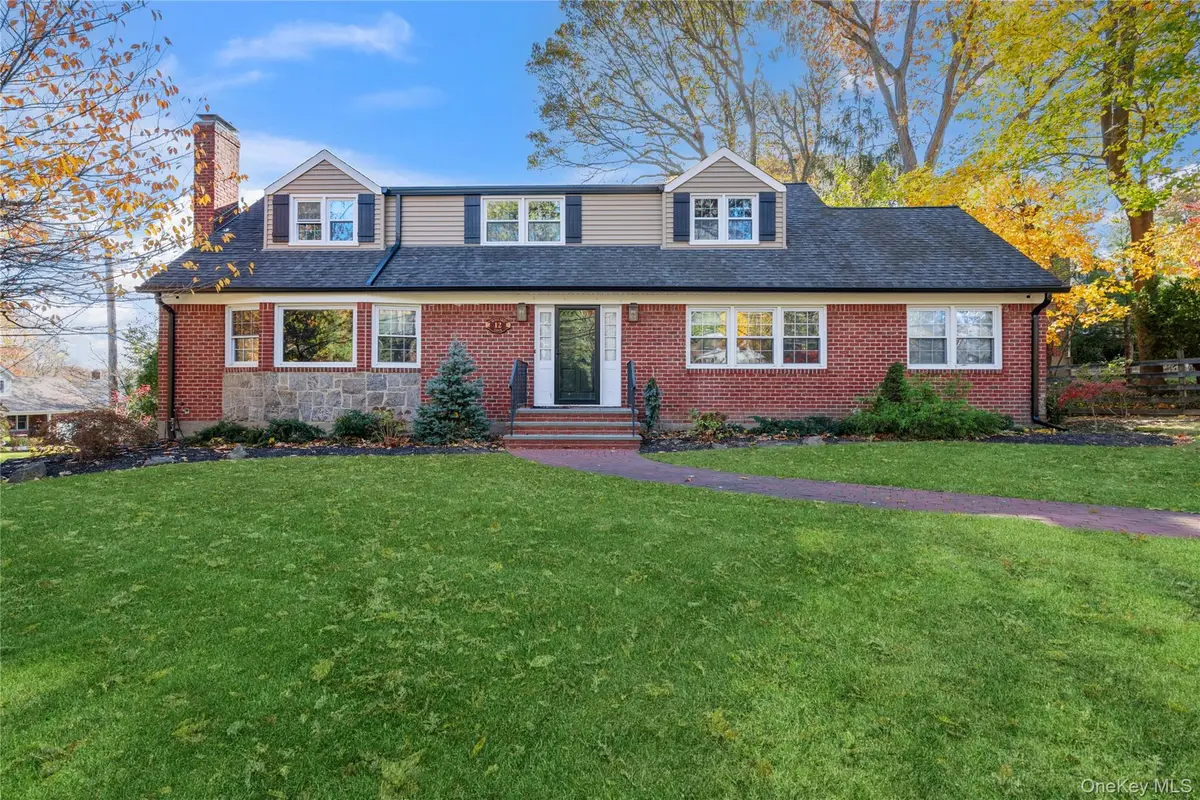 12 Mallard Cove, Centerport, NY 11721 - Image #1