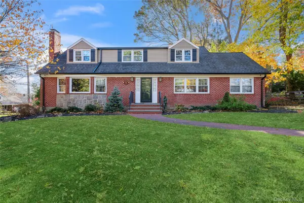 12 Mallard Cove, Centerport, NY 11721