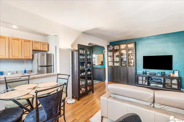 67-35 Yellowstone Blvd #7N, Forest Hills, NY 11375