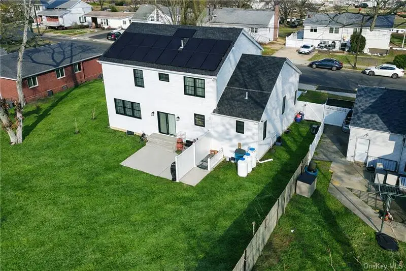 551 Grand Avenue, Lindenhurst, NY 11757 - #2