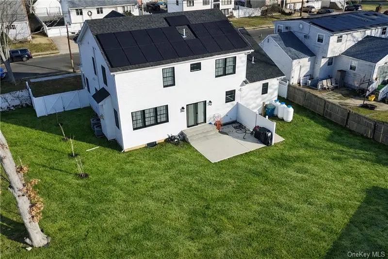 551 Grand Avenue, Lindenhurst, NY 11757 - #3