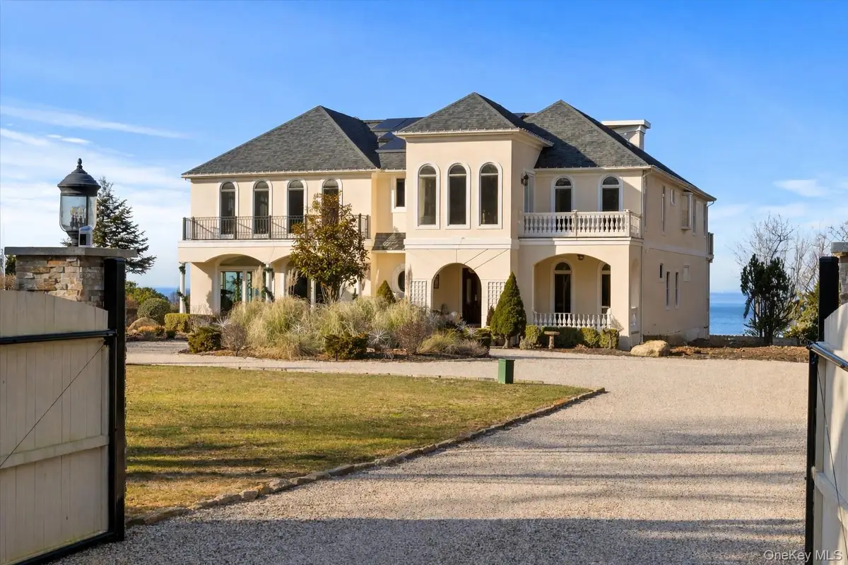 3172 Sound Avenue, Riverhead, NY 11901 - Image #1