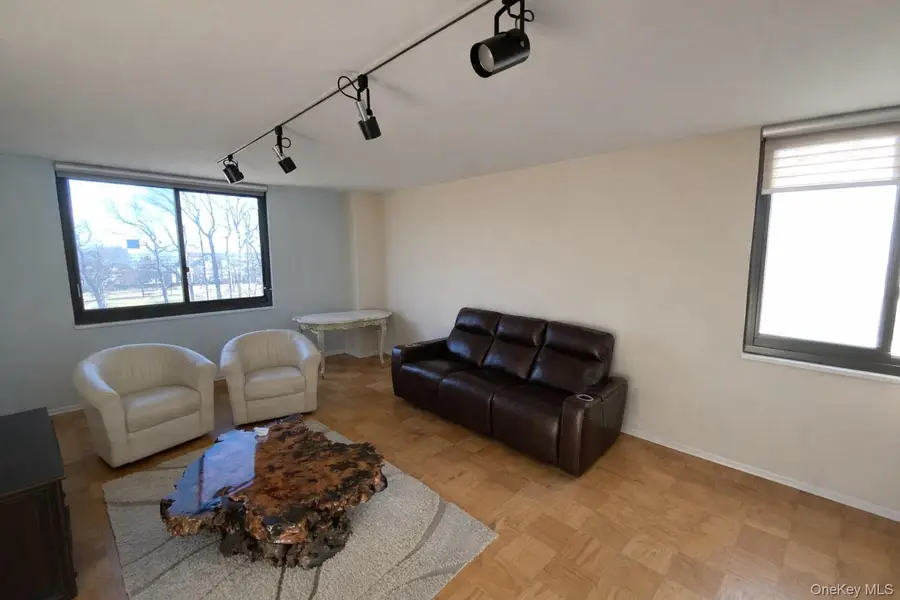 27110 Grand Central Parkway #1V, Queens, NY 11005 - #3