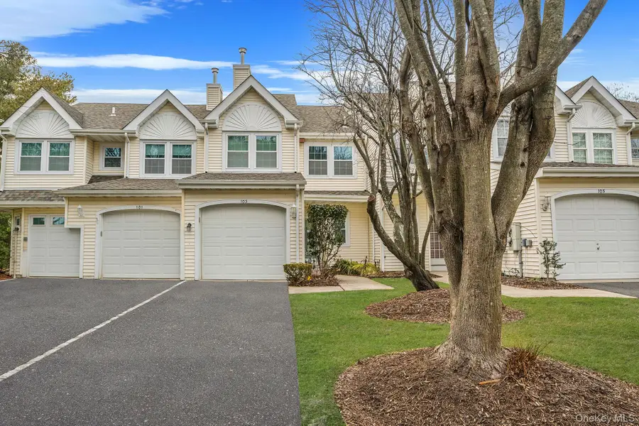 103 Northwood Court, Bayport, NY 11705 - Image #2