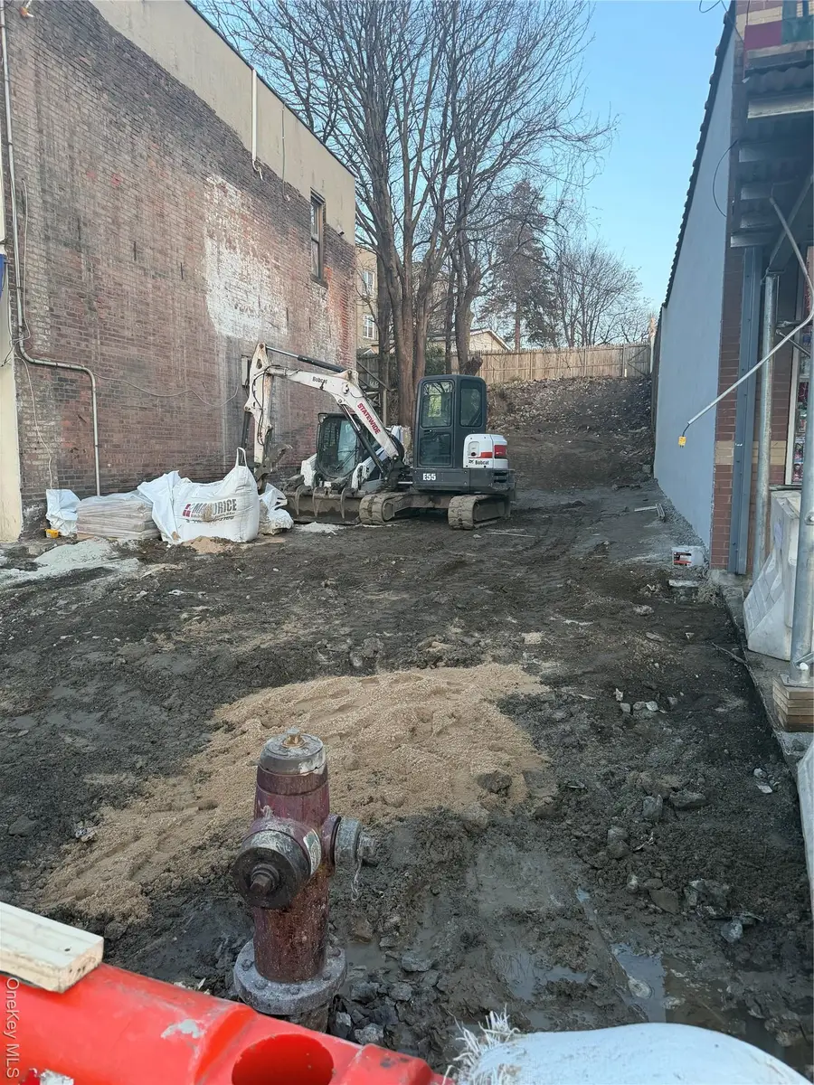 4740 White Plains Road, Bronx, NY 10470 - Image #2