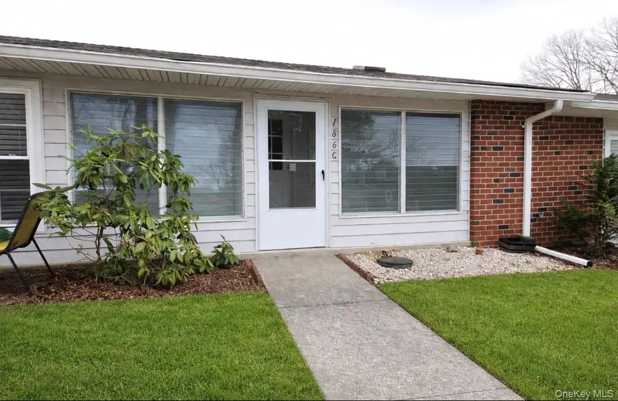 186C Ventry Court, Ridge, NY 11961 - Image #3