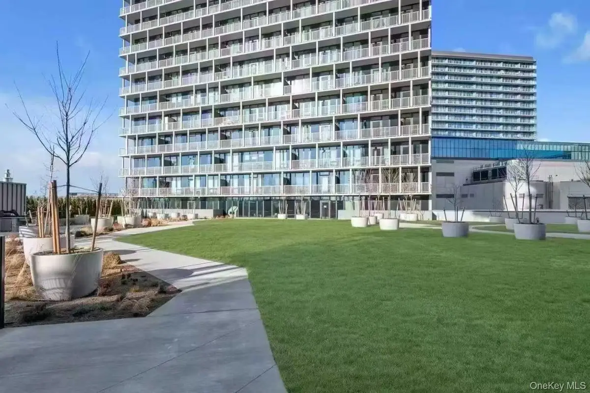 131-02B 40th Road #4U, Flushing, NY 11354 - Image #1