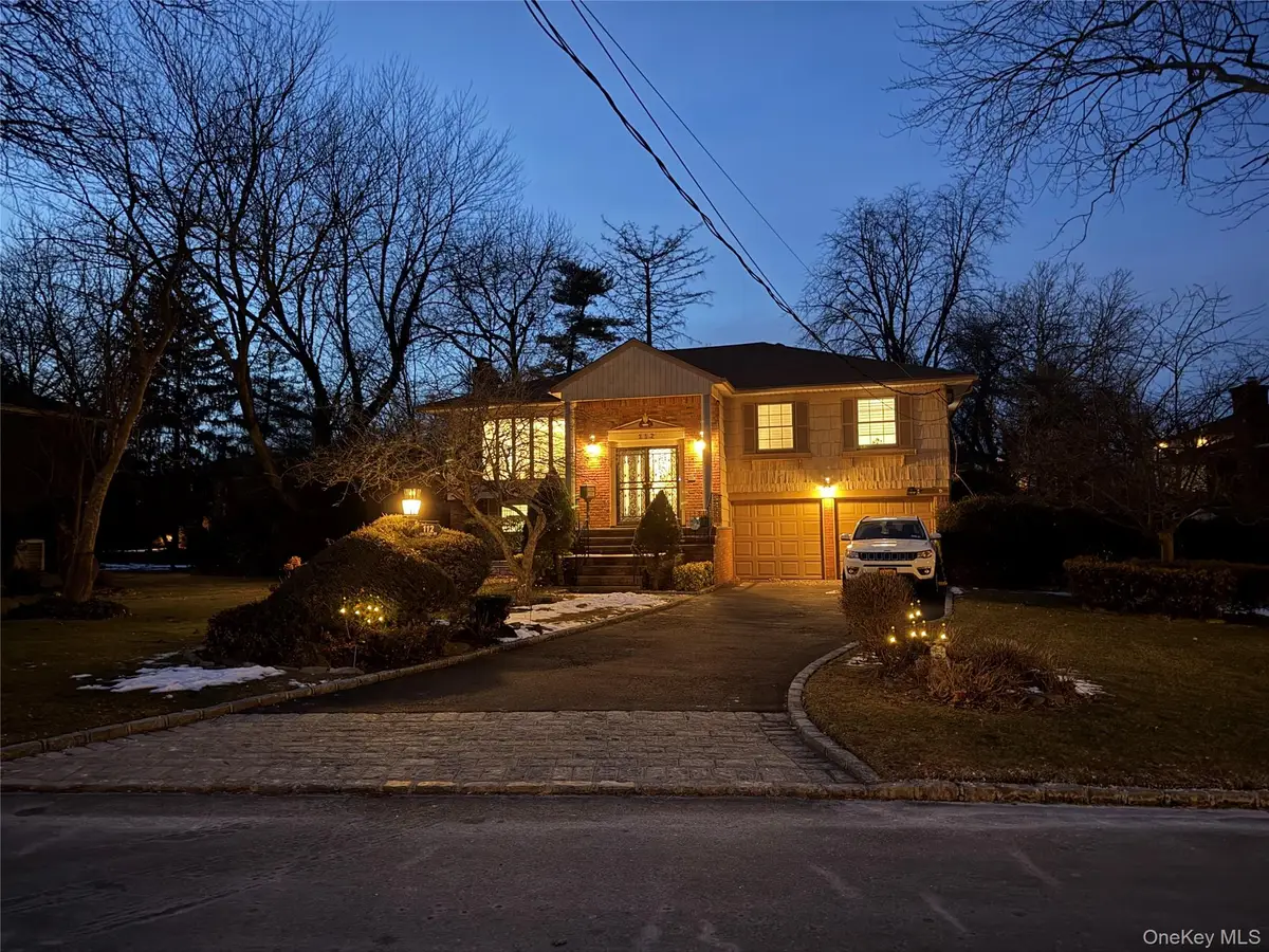 112 S Crescent Drive, Albertson, NY 11507 - #1