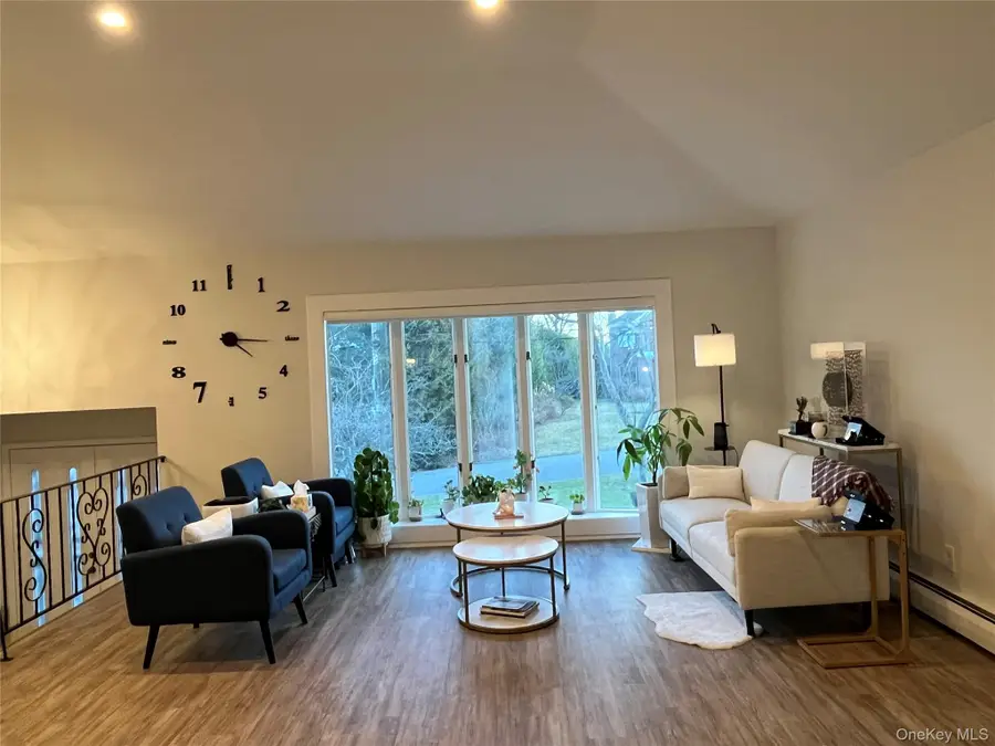 112 S Crescent Drive, Albertson, NY 11507 - #2