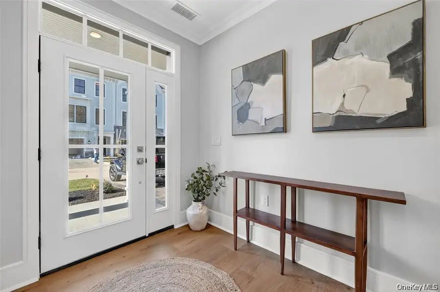 1816 Soundview Court, Yorktown Heights, NY 10598 - Image #2